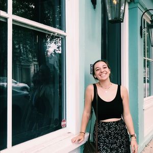 Meet your Posher, Avery